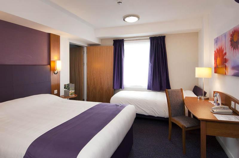 Premier Inn Frome Exteriér fotografie